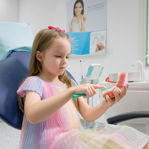 Invisalign treatment in Center, pediatric dentist in Dubai
